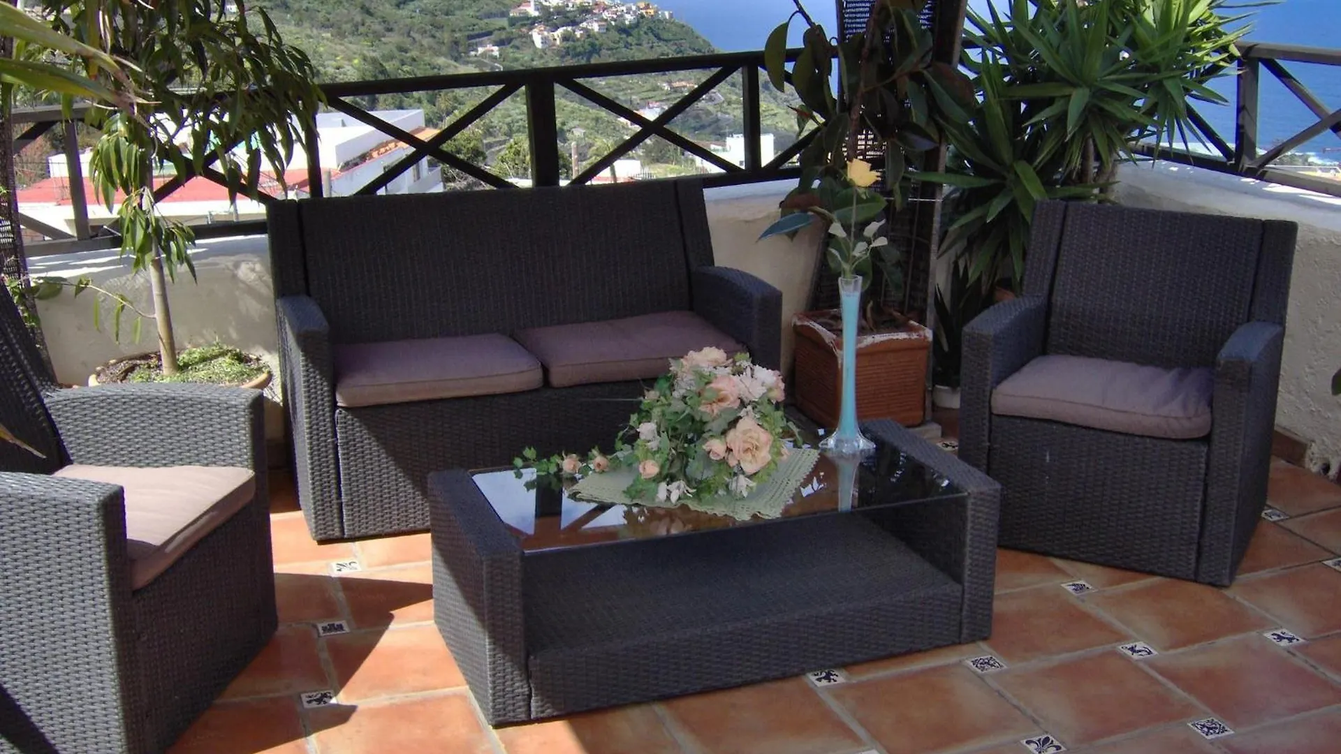Mediterranean Holiday Home With Small Patio-Terrace Icod De Los Vinos
