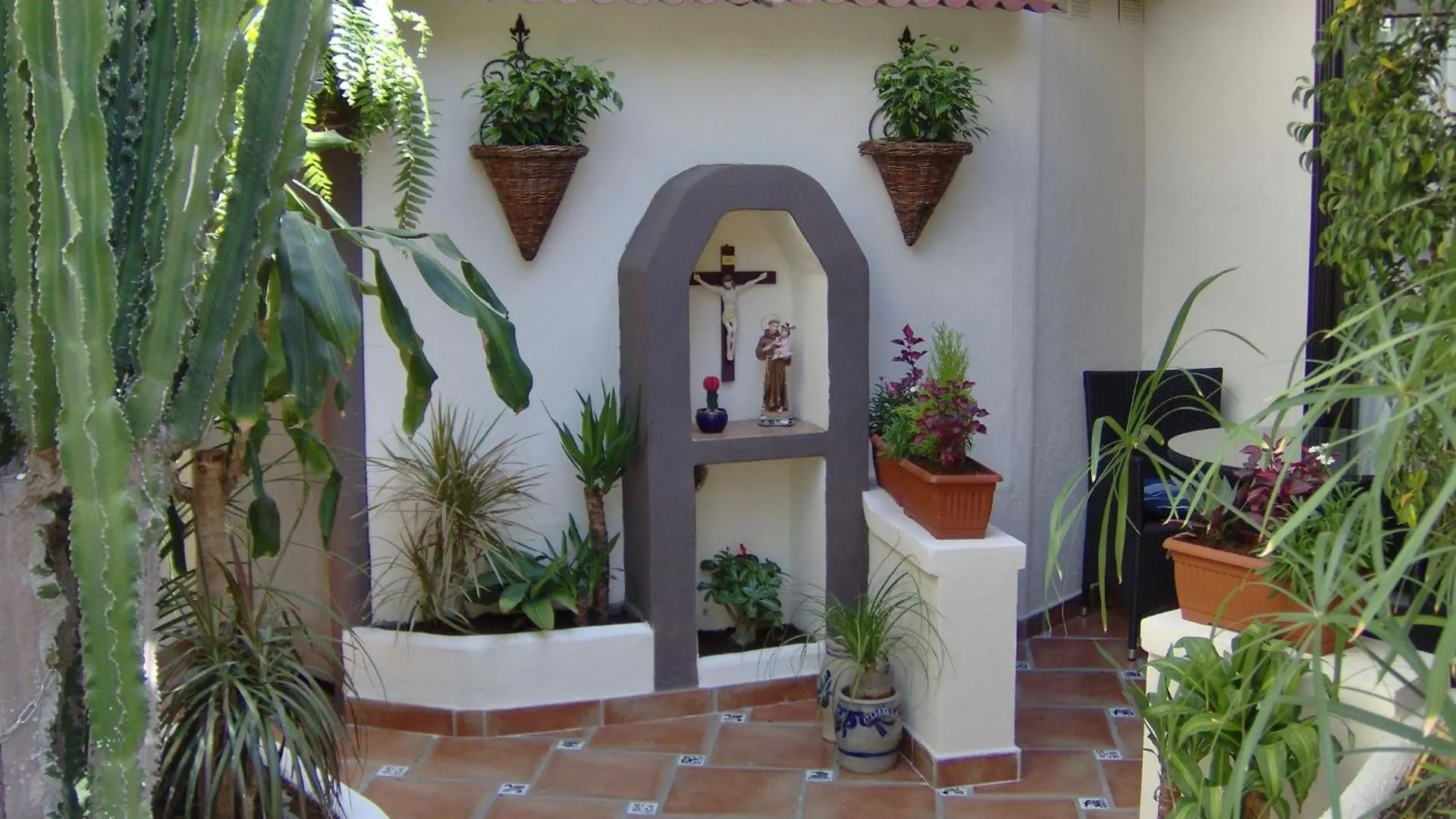 Mediterranean Holiday Home With Small Patio-Terrace Icod De Los Vinos