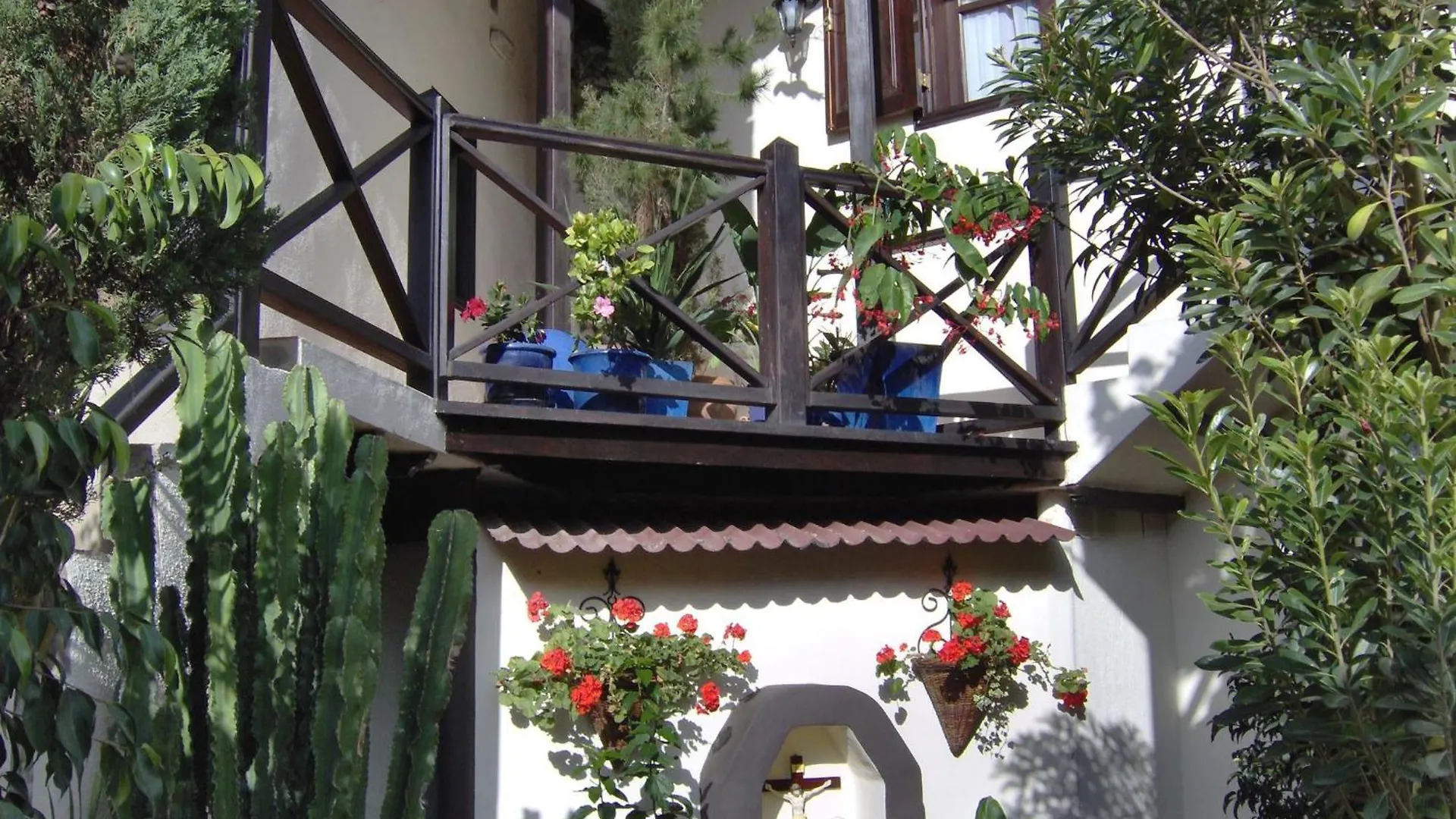 Apartment Mediterranean Holiday Home With Small Patio-Terrace Icod De Los Vinos