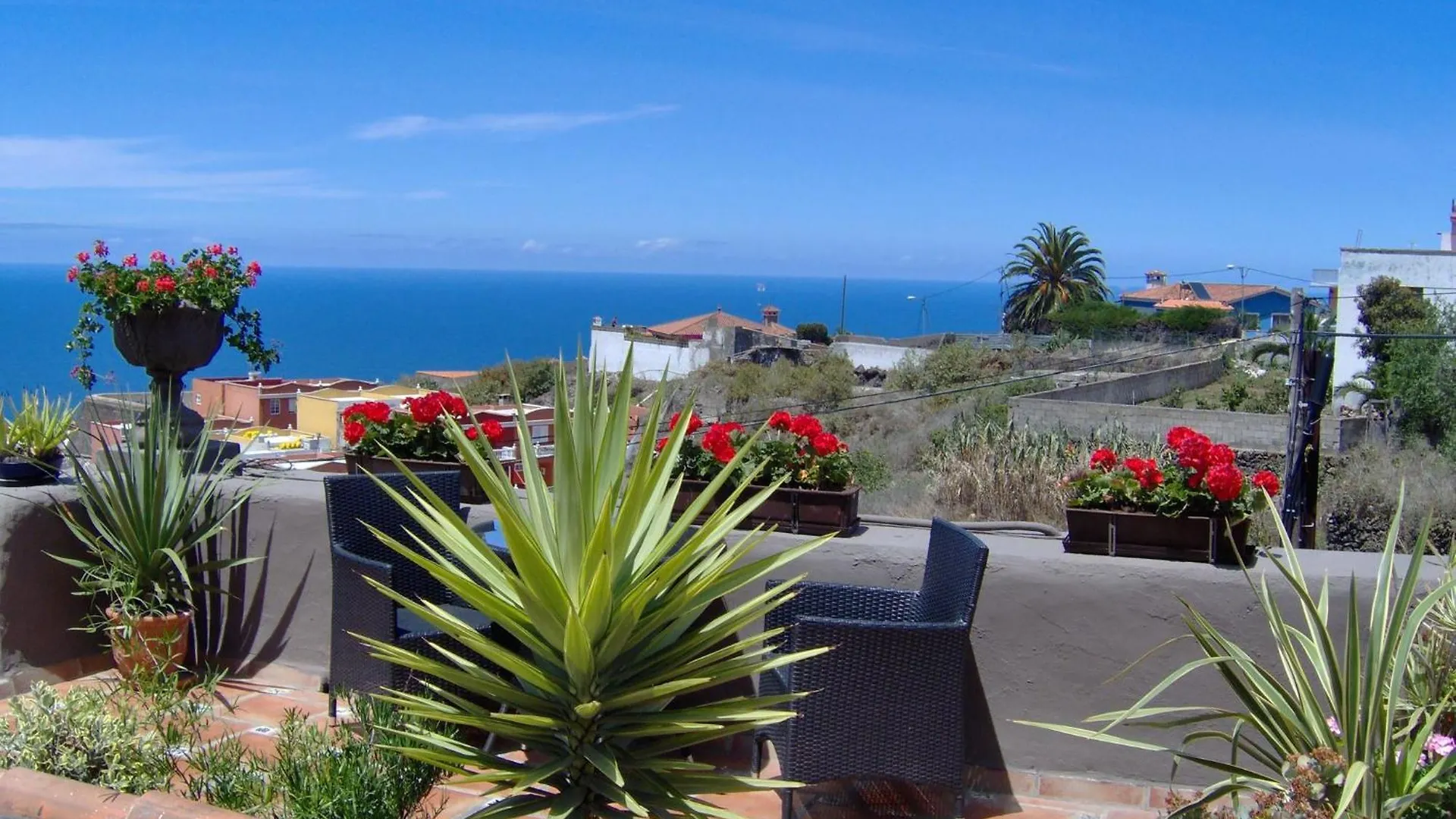Mediterranean Holiday Home With Small Patio-Terrace Icod De Los Vinos Spain