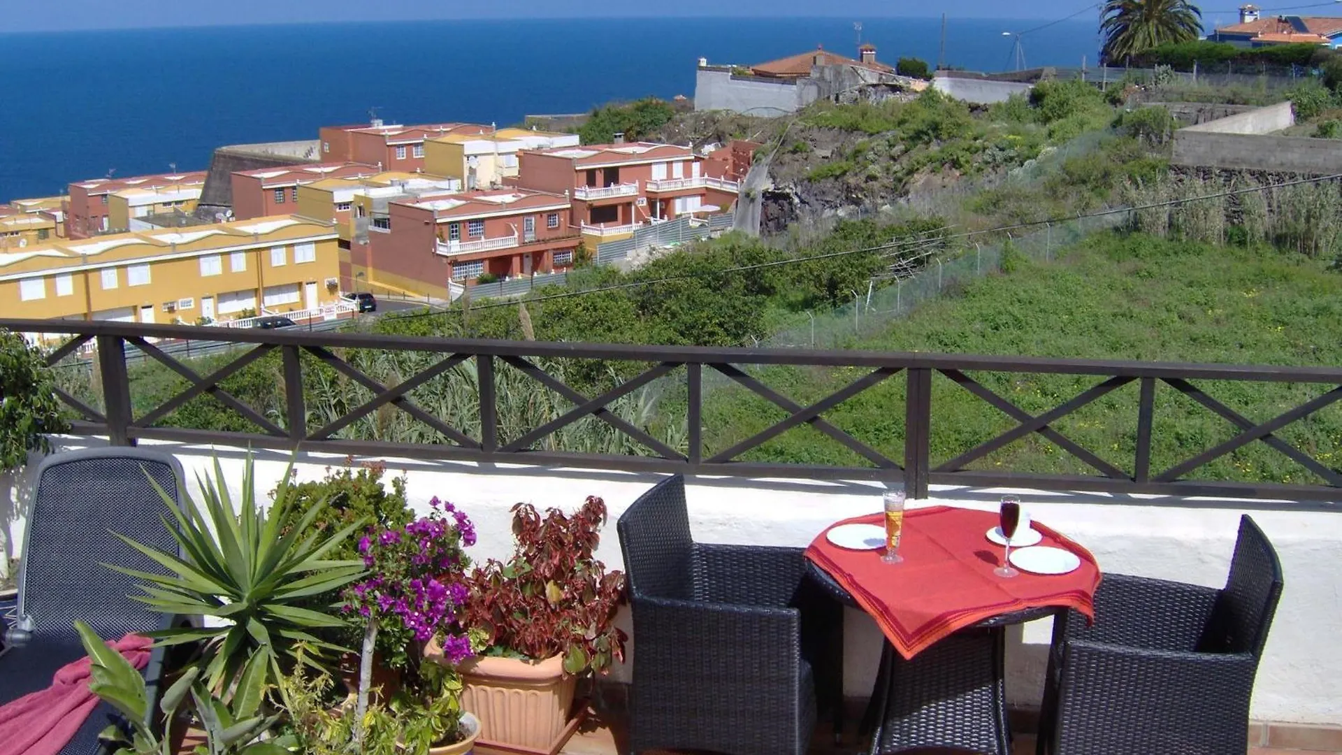 Mediterranean Holiday Home With Small Patio-Terrace Icod De Los Vinos Apartment