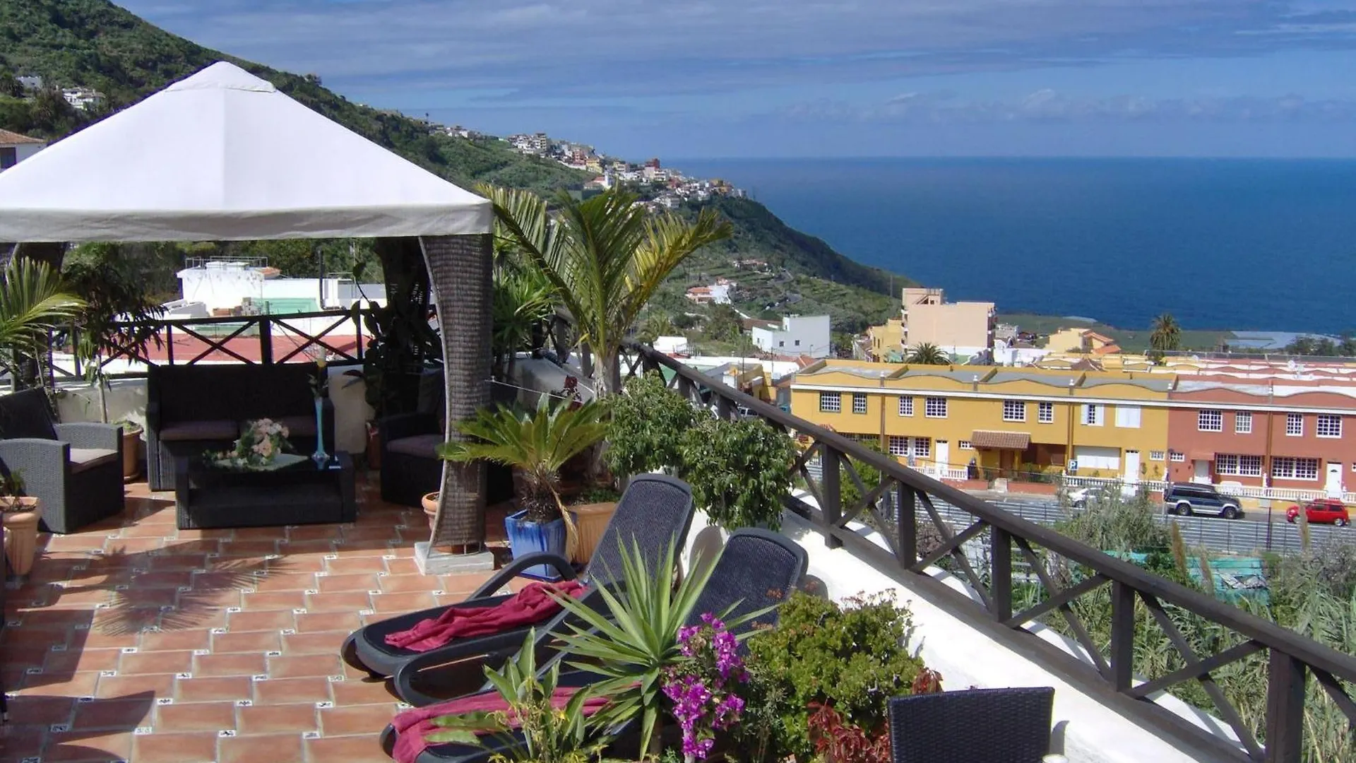 Mediterranean Holiday Home With Small Patio-Terrace Icod De Los Vinos Spain